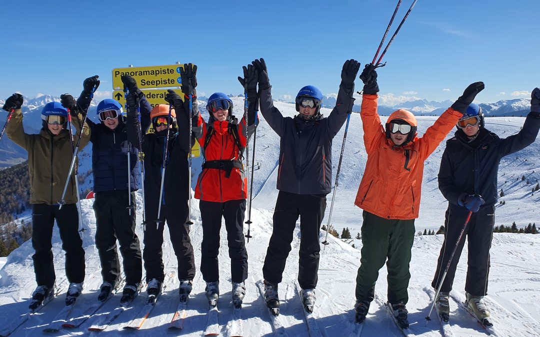 Gleiten, Geselligkeit und Genuss im Gebirge – Skischulfahrt mit der 11. Jahrgangsstufe des Technischen Gymnasiums
